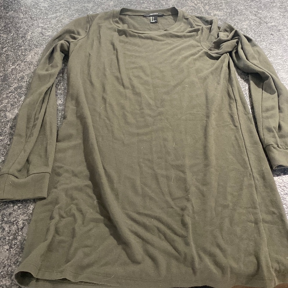 Green long sleeve dress